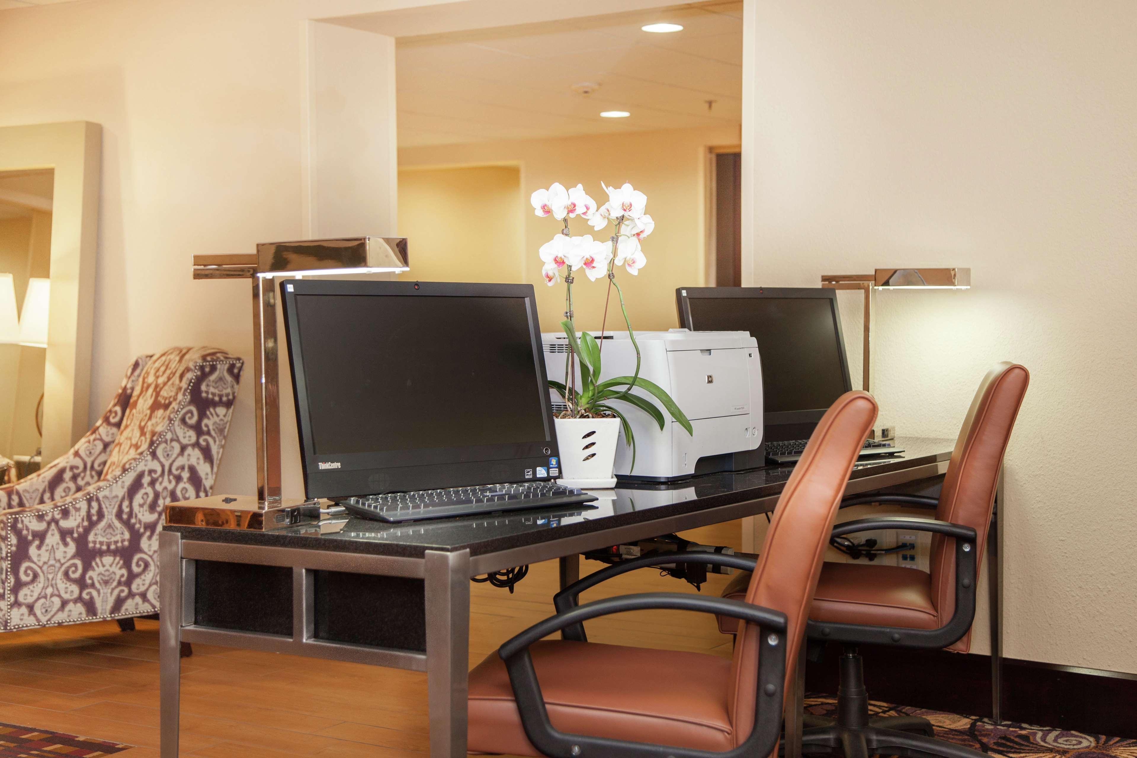 Hampton Inn I-10 & College Drive Батон-Руж Экстерьер фото