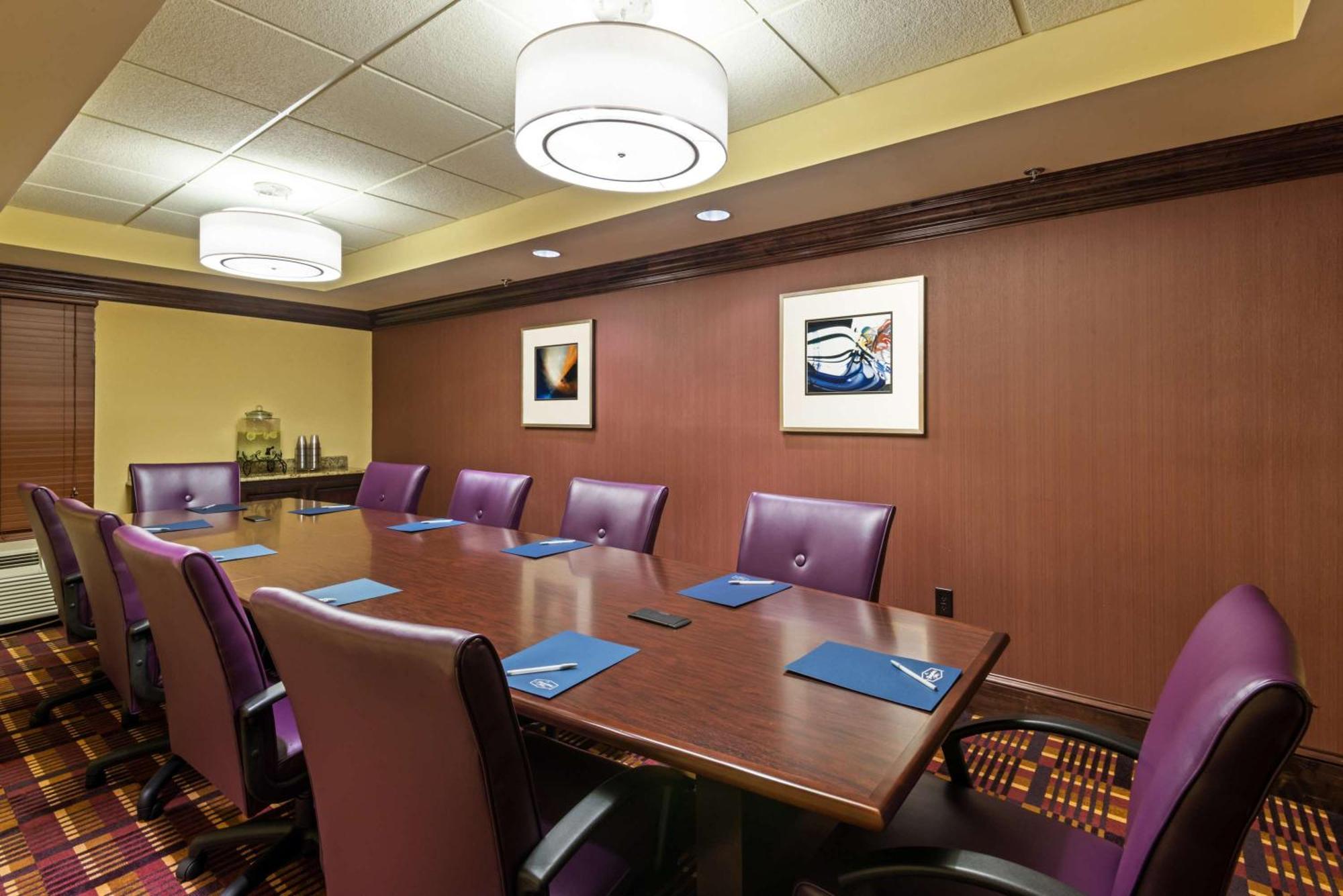 Hampton Inn I-10 & College Drive Батон-Руж Экстерьер фото
